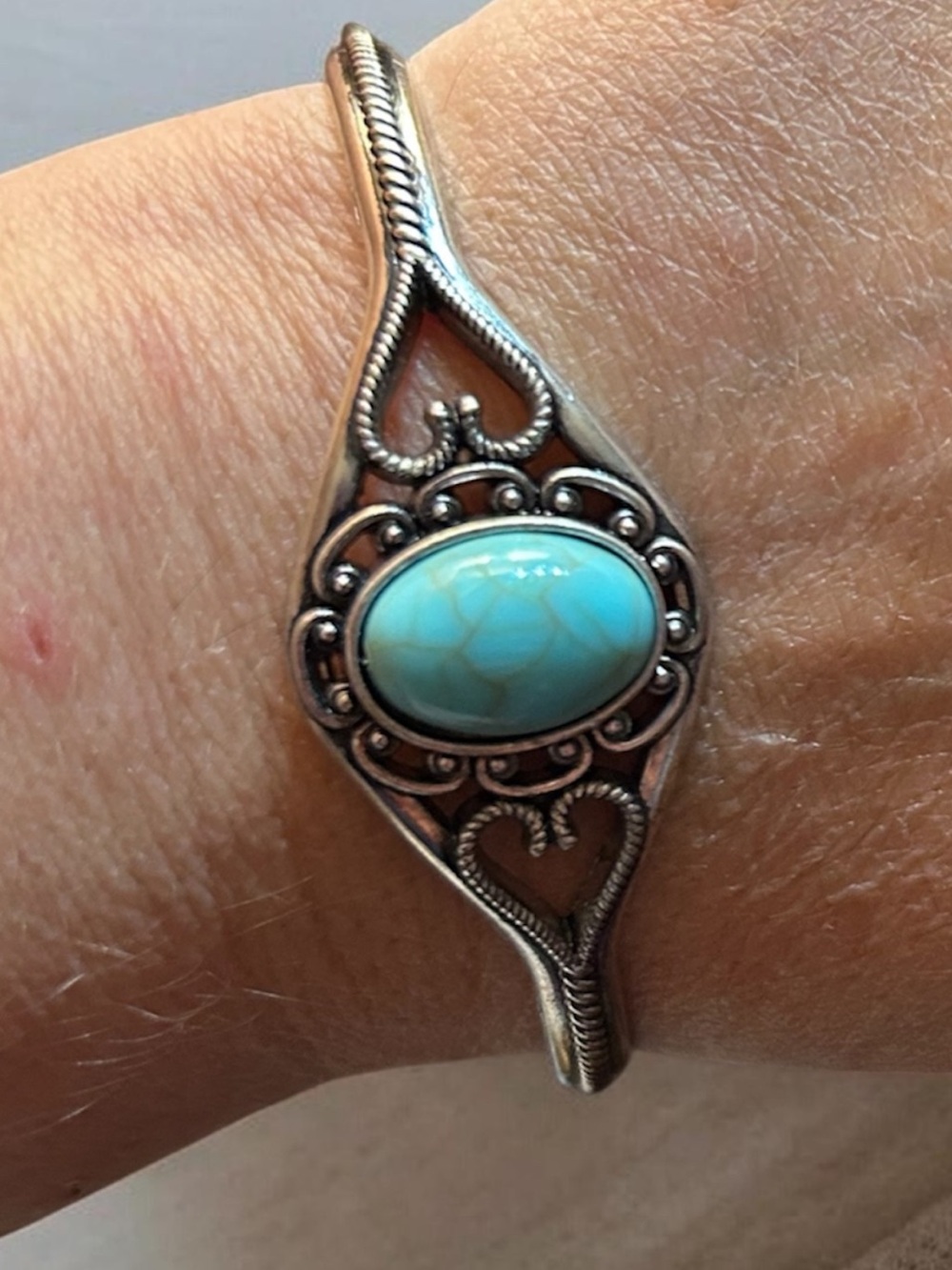Turquoise Stone Silver-Tone Cuff Bracelet - Women faux Jewelry - Picture 4 of 4
